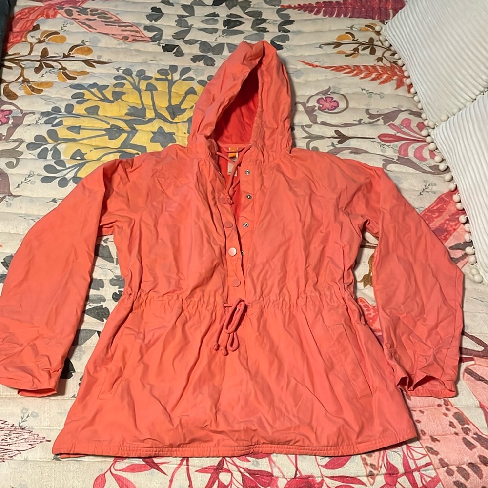 Lucy Athletic Pink Raincoat Pullover